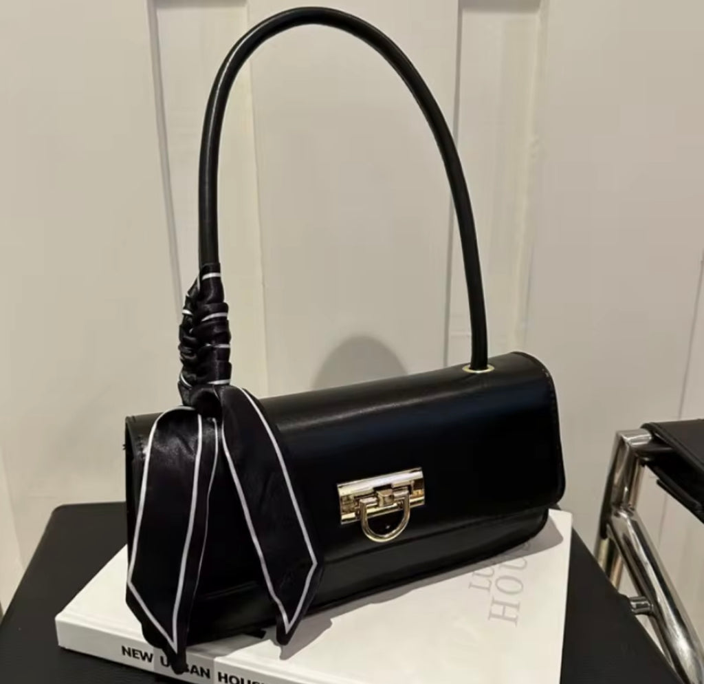 Elegante Schoudertas met Zijde-Scarf – Luxe Minimalistische Handbag voor Elke Gelegenheid