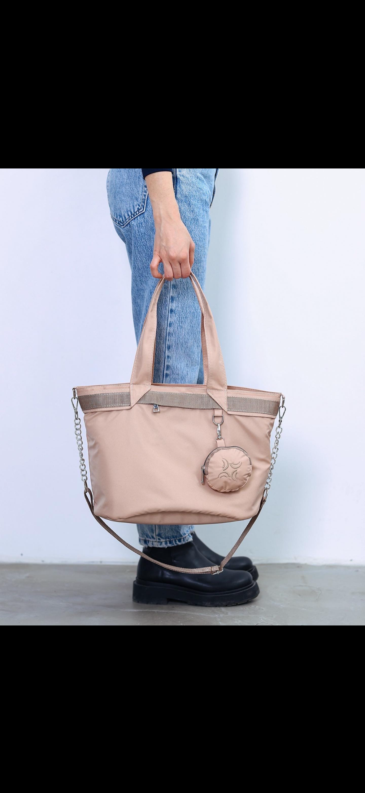Luxe Nylon Tote Bag met Afneembaar Rond Etui – Zand & Olijfgroen