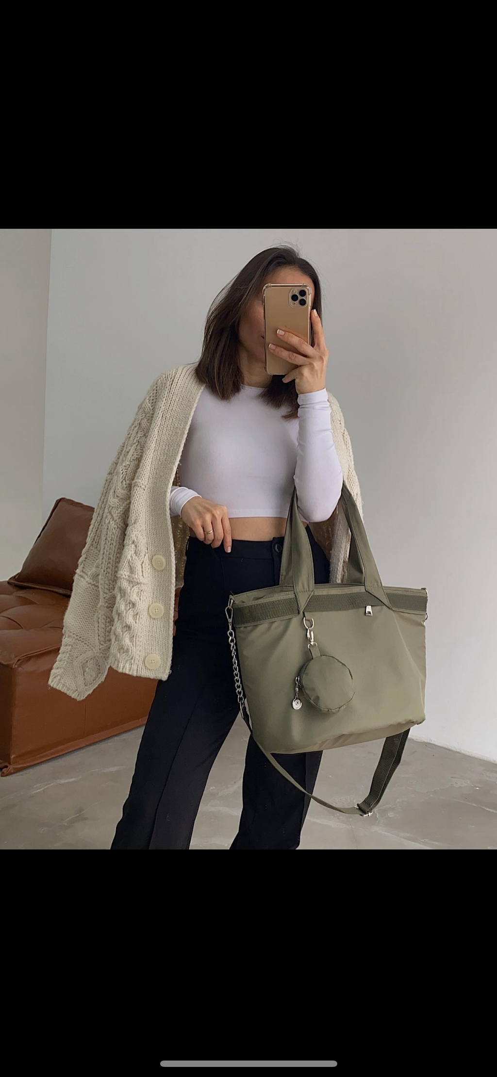 Luxe Nylon Tote Bag met Afneembaar Rond Etui – Zand & Olijfgroen